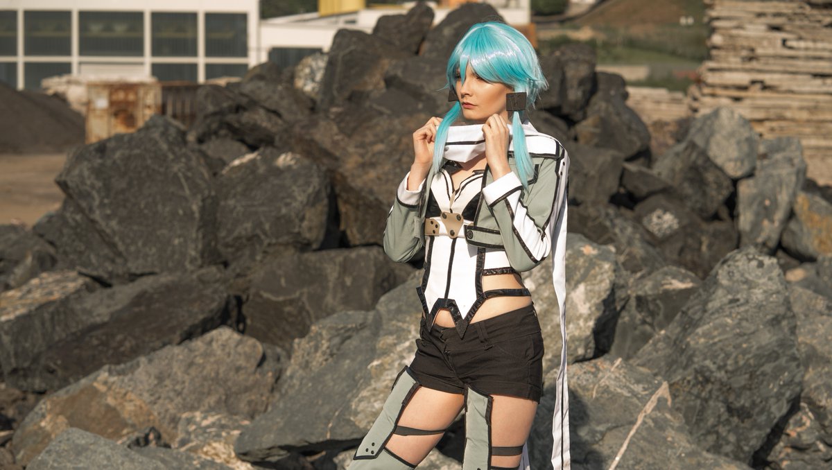 bollerrocks's tweet photo. die wunderhübsche @sarah_puuh als #sinon aus #swordartonline vor unserem #diabas #edel ☀️⚡️☀️

vielen Dank dem lieben Phil @cospixcreation - wir freuen uns auf die nächsten Bilder !!

#naturstein #hangbefestigung #mauerstein #langgöns #giessen #hessen #bollerrocks https://t.co/dM5A17o9Vw
