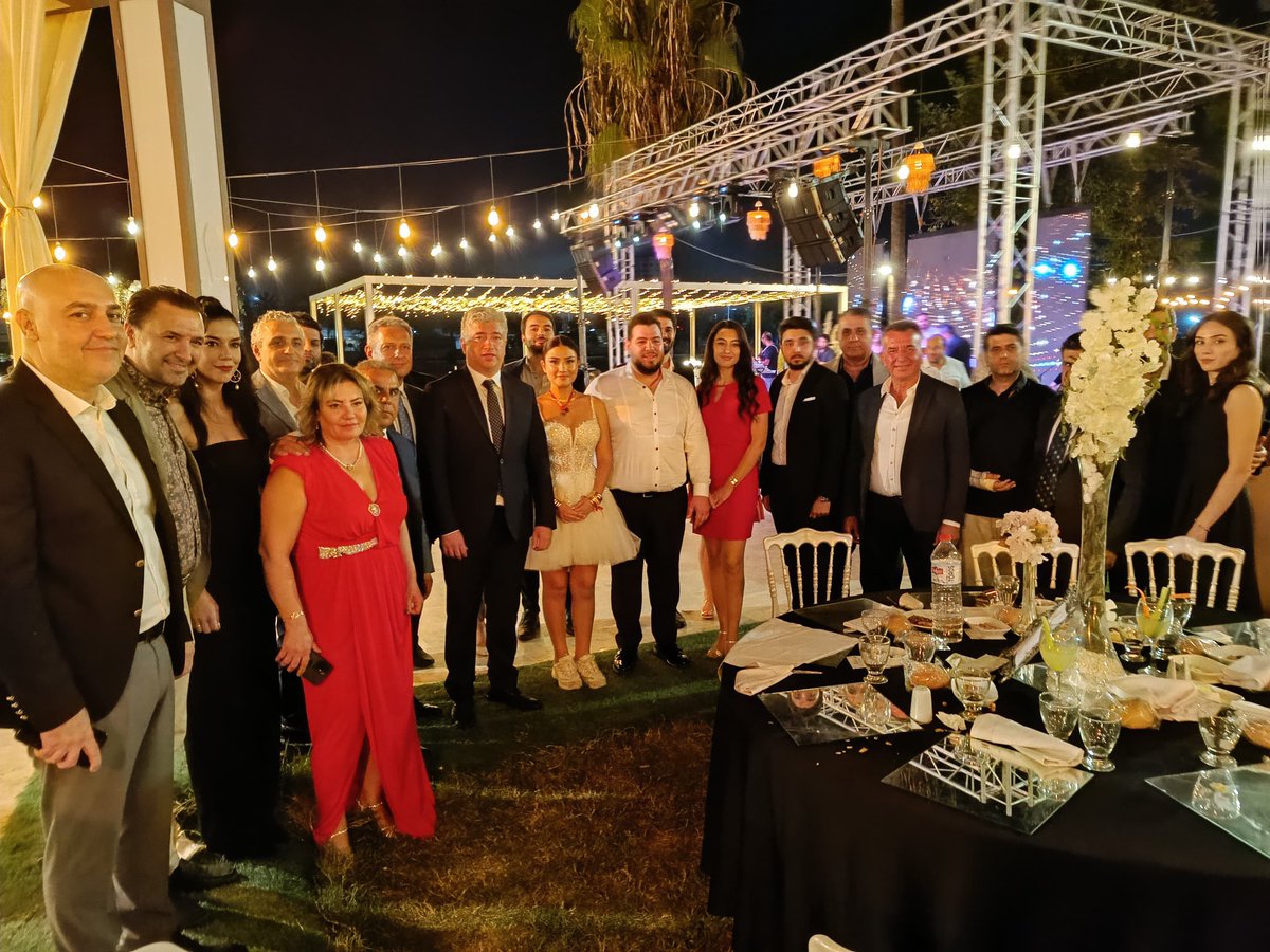 ilkergezersen's tweet photo. Değerli kardeşim Burak ve Şerife’nin düğünlerine katıldık Mutlulukları bir ömür daim olsun her şey gönüllerince olsun                                        @burakelitas https://t.co/4EYfXhbgEo