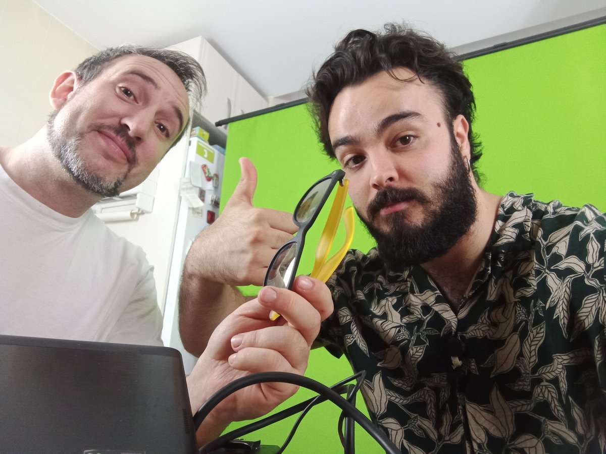 madrugando para grabar [REDACTED], pa que luego digáis que no os cuidamos.

y ojo que [REDACTED] está guapo.