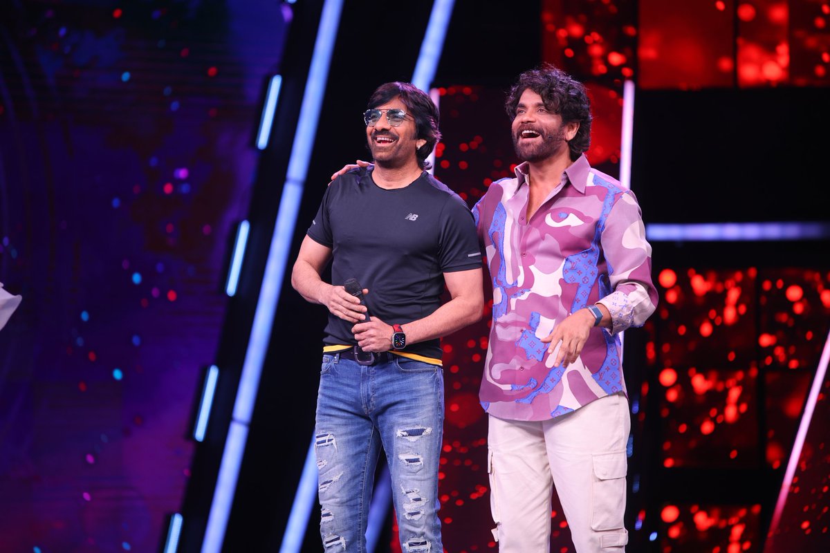 RaviTejaFansRTF's tweet photo. #TigerNageswaraRao takes over the #BiggBoss Season 7 👁️❤‍🔥

Get ready to be entertained with the camaraderie between @RaviTeja_offl and @iamnagarjuna Garu ❤️

Episode telecasts tonight 💥💥 https://t.co/zq5XbZQVBp