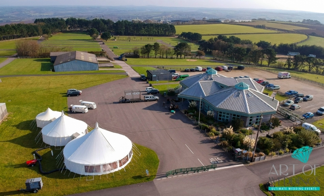 Diaries at the ready folks! 📅💕 Next weekend (Saturday 14th &amp; Sunday 15th October, 11am - 3pm) you are invited to @art_of_weddings show at Royal Cornwall Pavilion Centre.

Renowned for bringing togther the cream of the industry under one conveniently located roof, Art of Wed