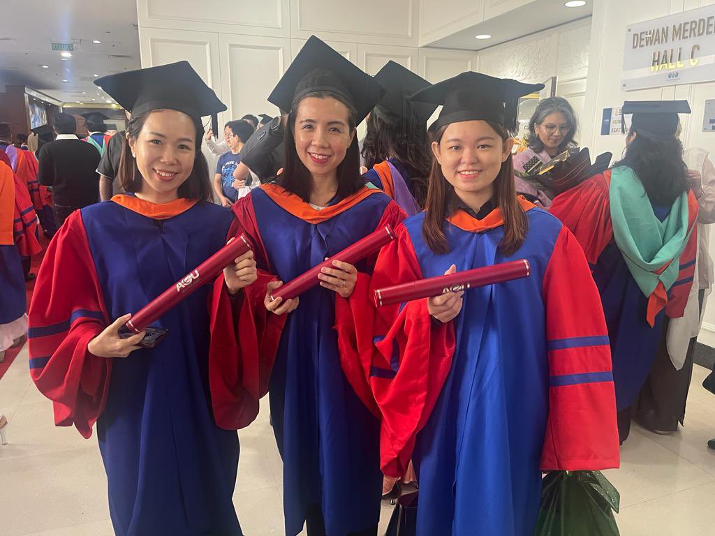 Esther Siew tweet media