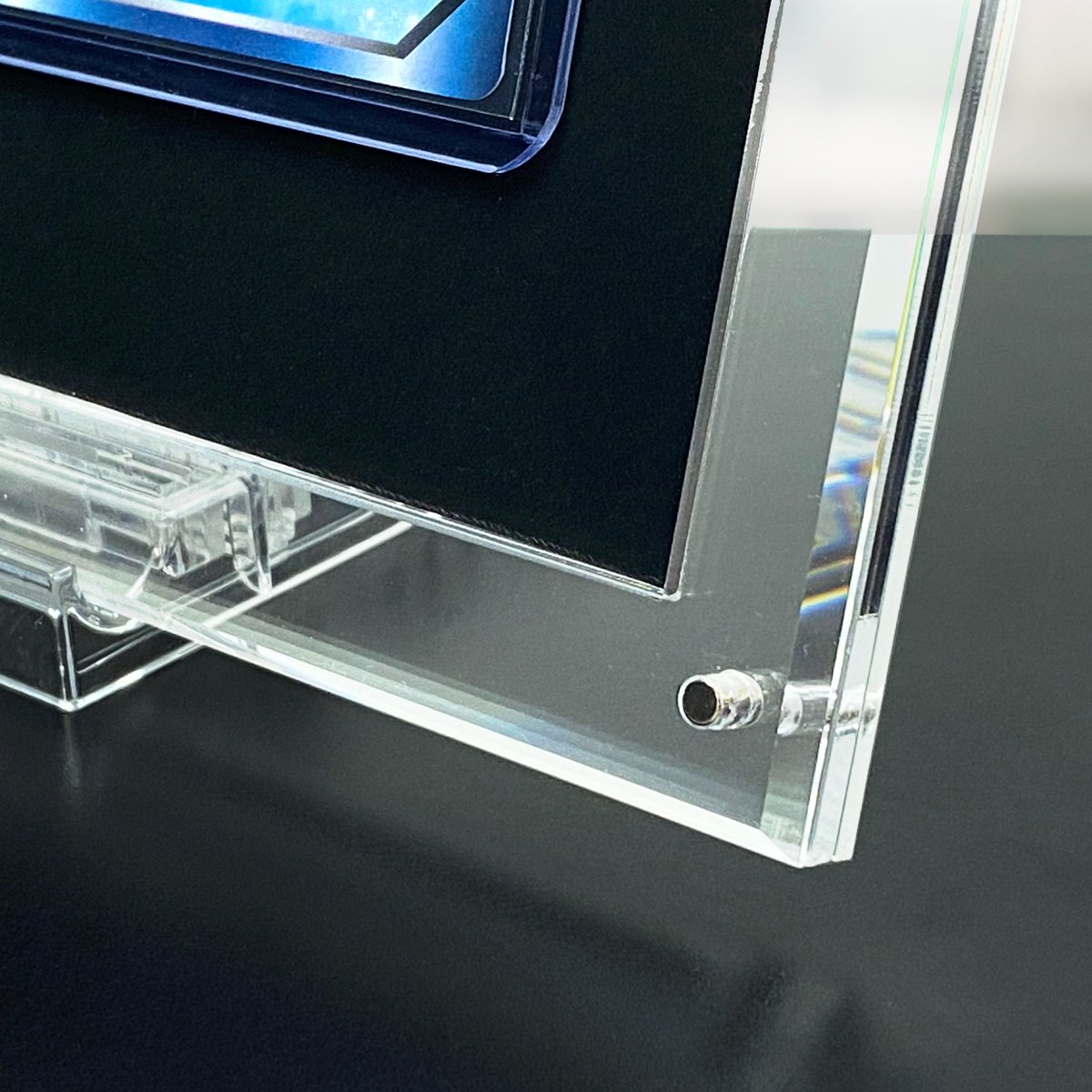 LYCEE OVERTUREやOSICAの台紙付き直筆サインカード対応のディスプレイ