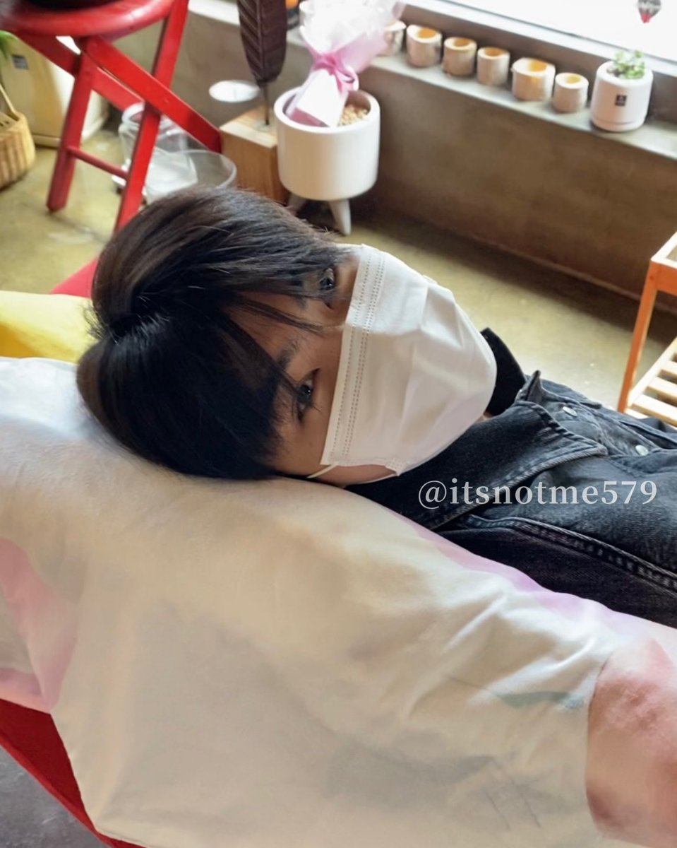 gwk_07's tweet photo. gunwook who loves to talk about things that he's interested in, gunwook who doesn't like strawberry milk shake but drank it because someone recommended it to him, gunwook who reflects before sleeping. gunwook who always thinks about others. gunwook who deserves all the love :( https://t.co/ngq0f34cZI