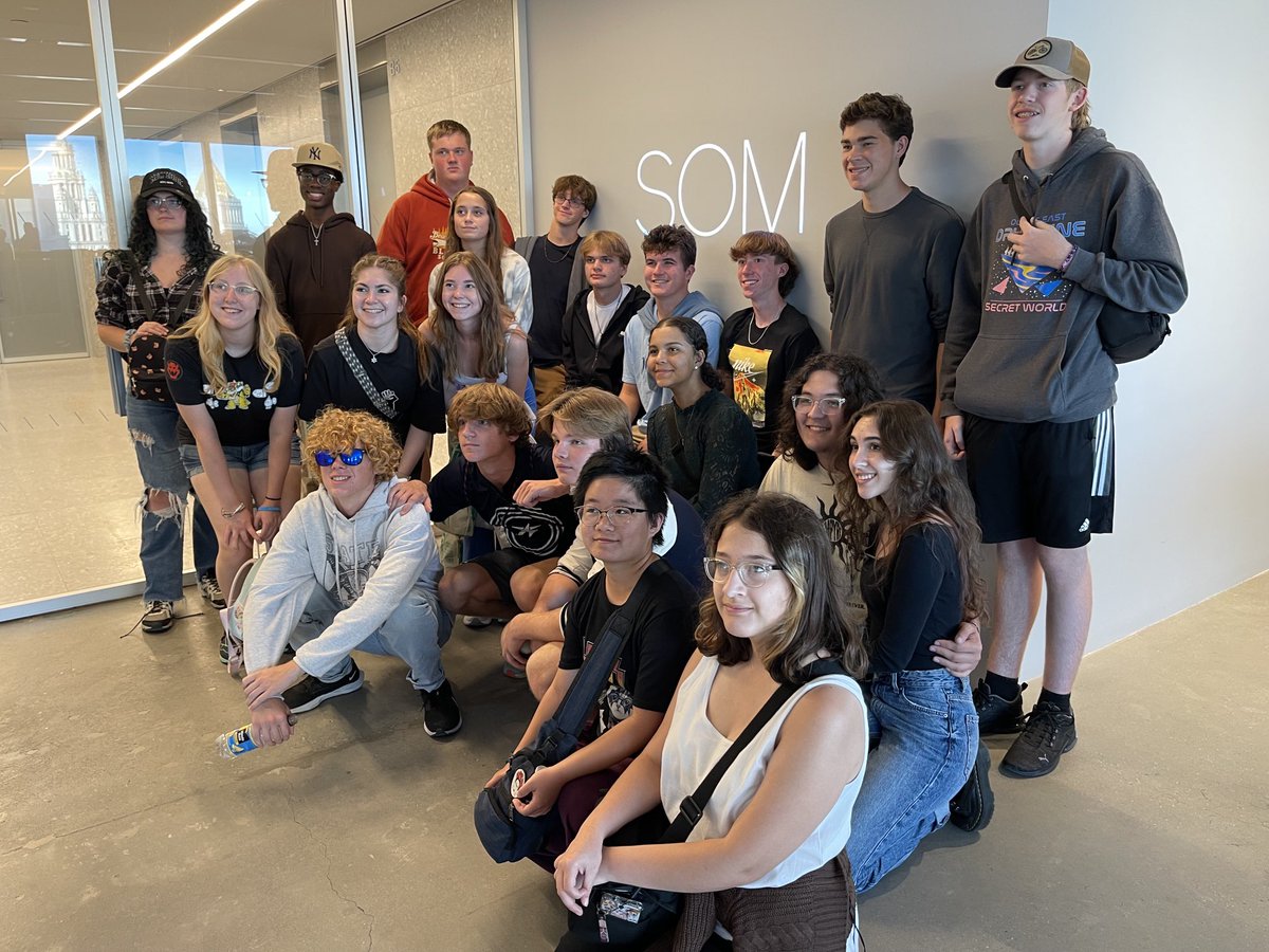 OlatheDesign's tweet photo. Design in NYC!  ⁦@olatheschools⁩ ⁦@Olathe21st⁩ ⁦@OlatheEastHawks⁩ ⁦@OlatheCTE⁩ https://t.co/rOnnA9EWot