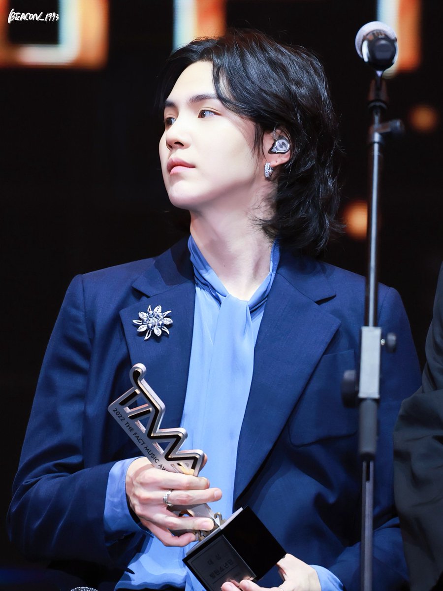 221008  TMA 더팩트어워즈

보고싶어요ㅠㅠㅠ

#SUGA #슈가 #YOONGI #민윤기
#BTS #방탄소년단