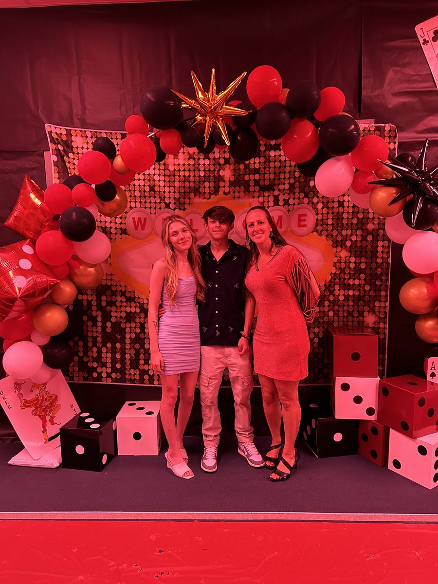 Mrs. Madak tweet media