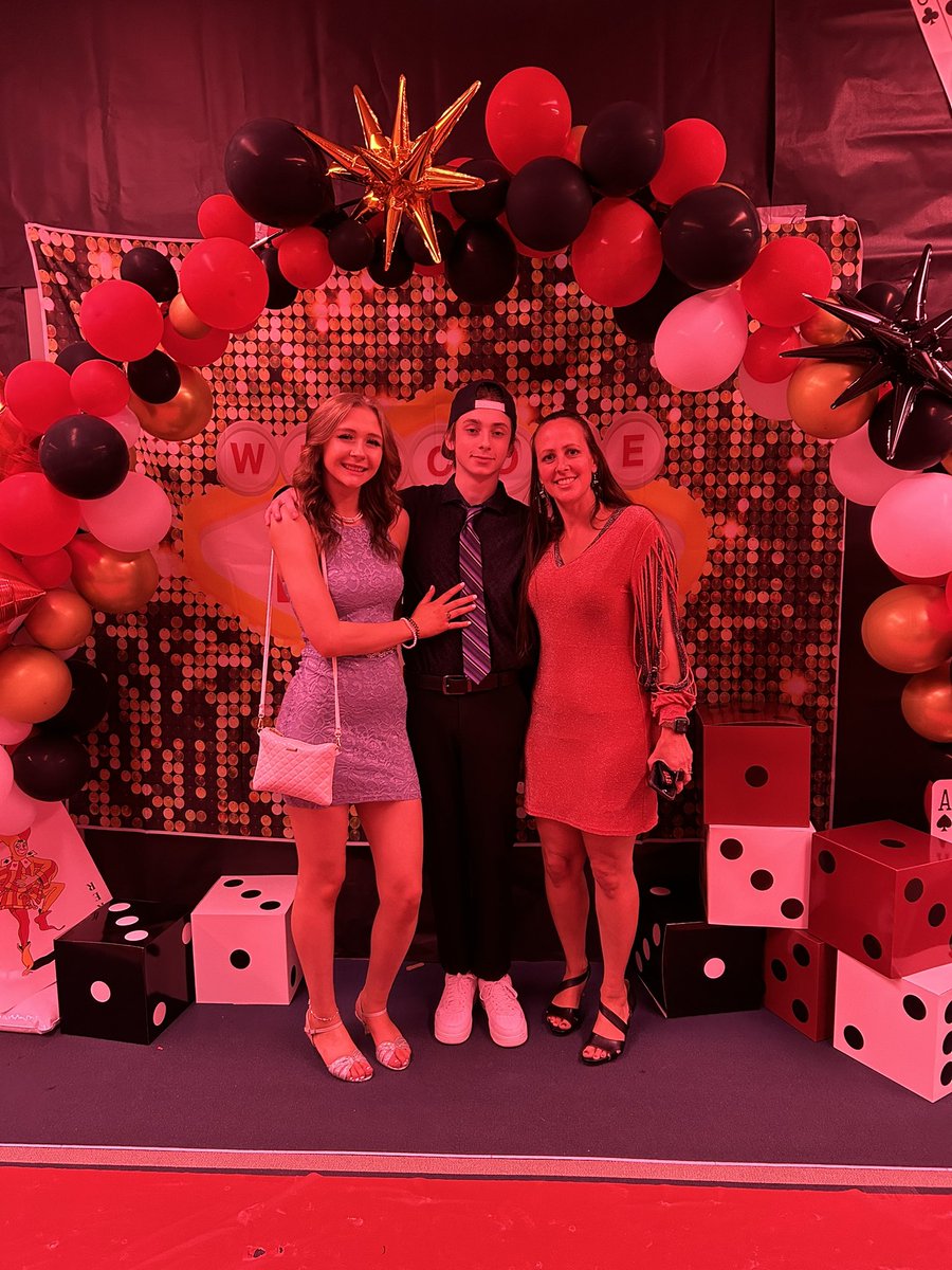 Mrs. Madak tweet media