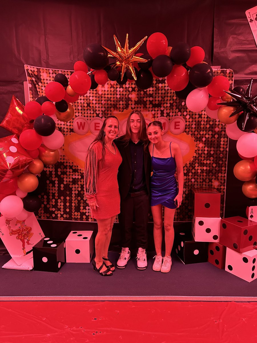 Mrs. Madak tweet media