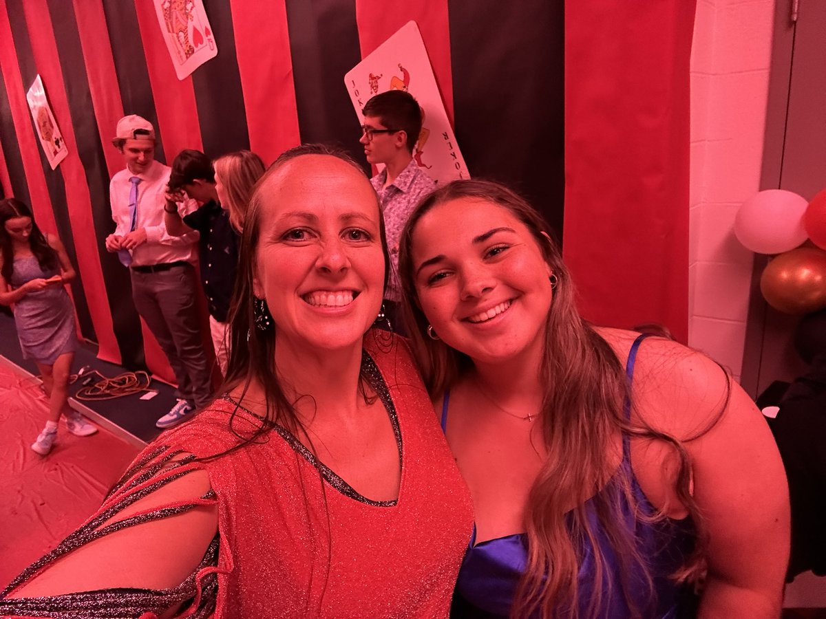 Mrs. Madak tweet media