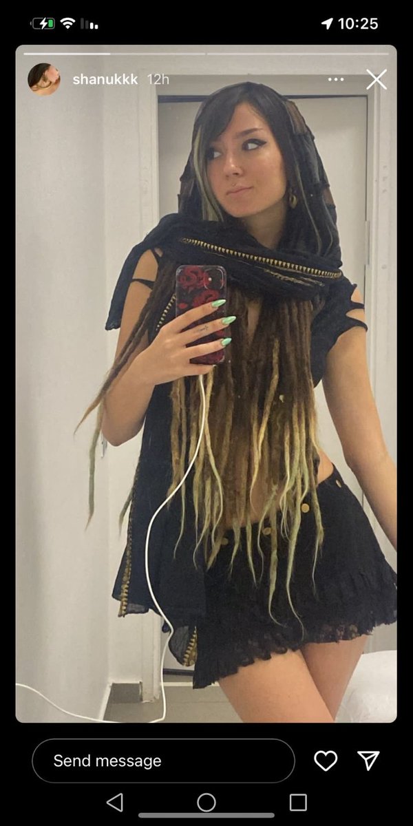 newsbluntmedia's tweet image. The mother of #ShaniLouk, the woman whose body was seen on video in the back of a pick-up truck driven by #Palestina terrorists to #Gaza confirmed she had seen her daughter on the video &amp;amp; asked the public for help with more information.
#IsraelUnderAttack #Israel #Gaza #Hamas