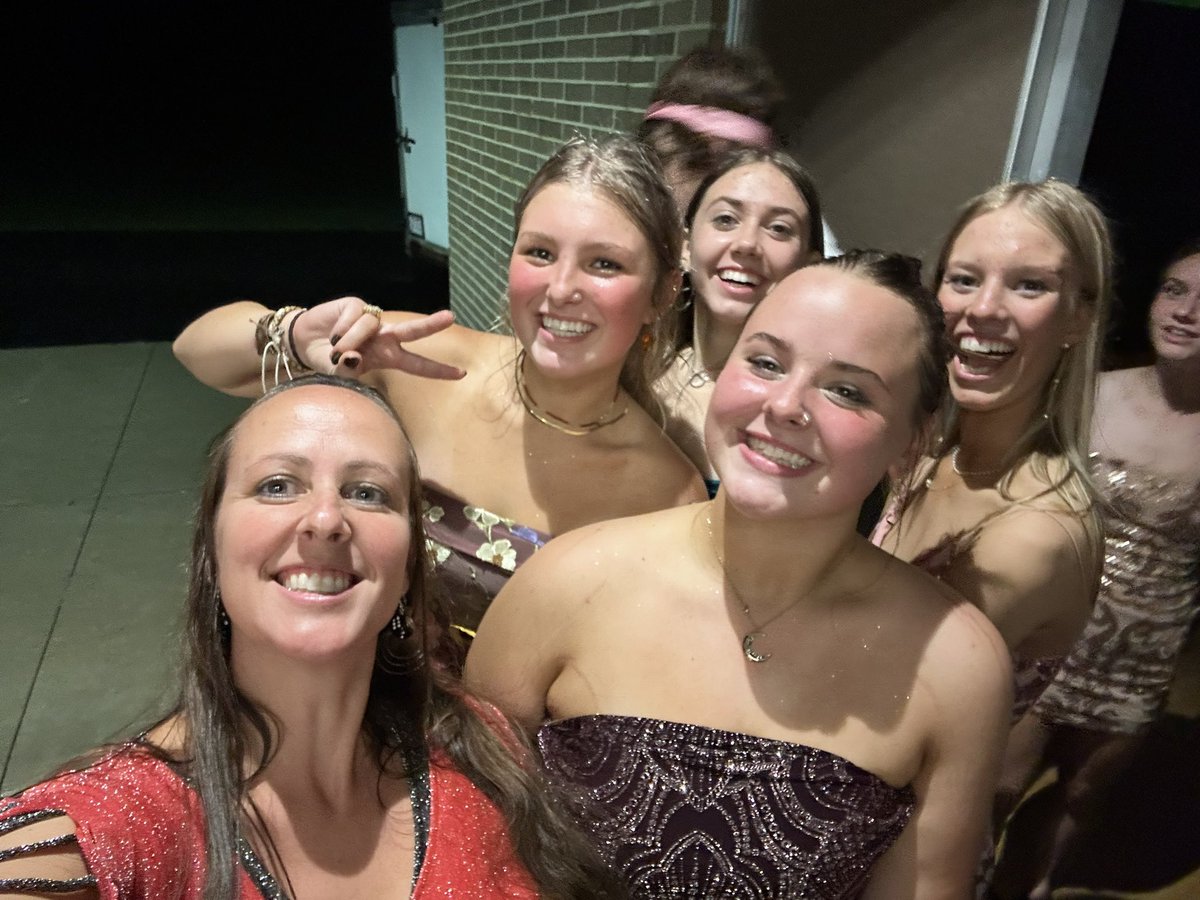 Mrs. Madak tweet media