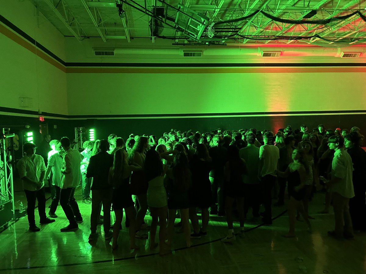 Mrs. Madak tweet media