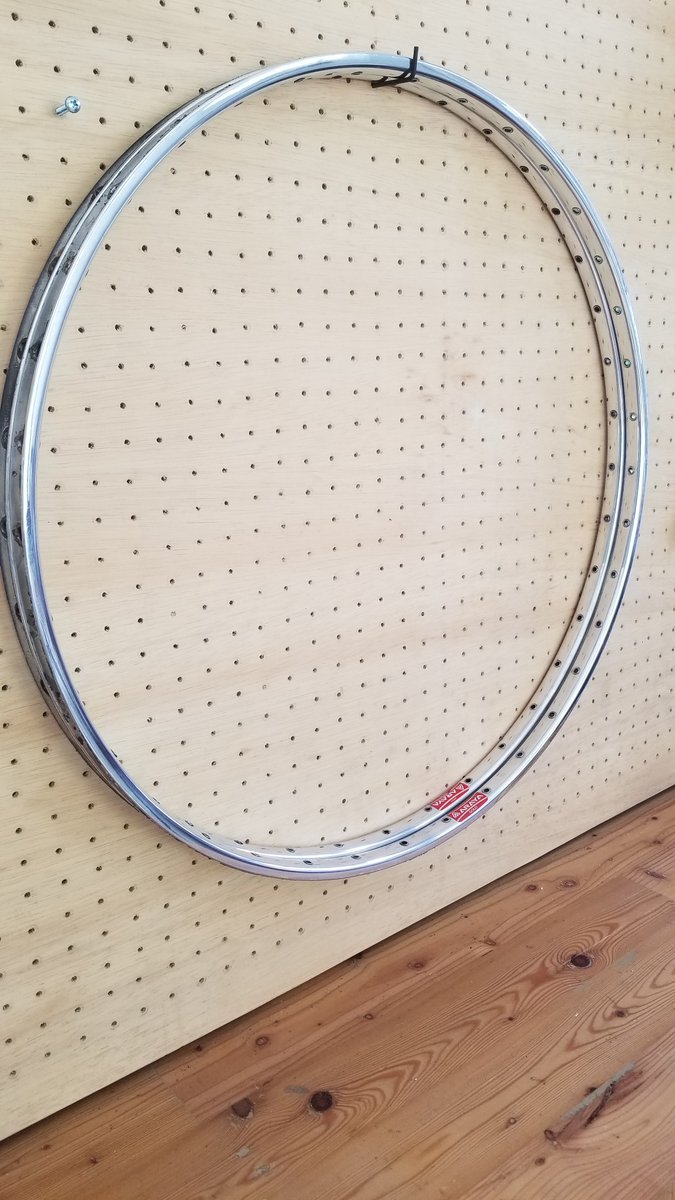 Pisuto_cyc's tweet photo. #fnfjb 
WTS Rims set Araya gold NJS 
36H tubular 

DM/WA 08816711051⬇⬇
https://t.co/DojrnX109g https://t.co/Uu06BFSSPh