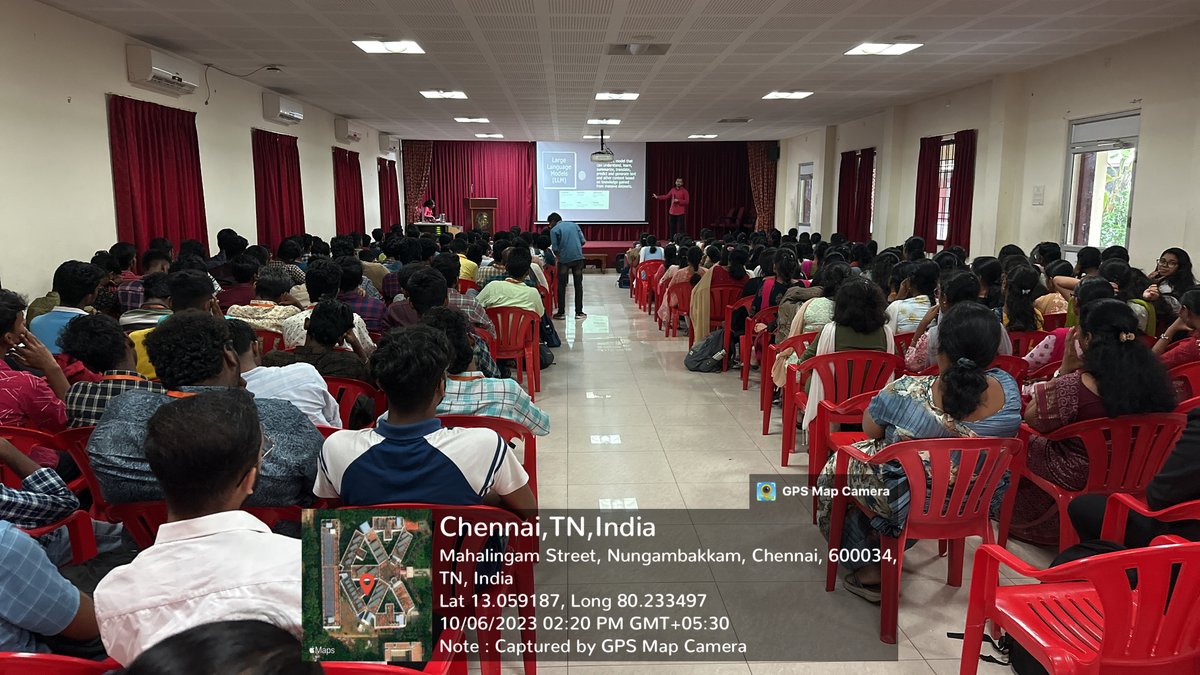 jana_selvaraj's tweet photo. 🎉 Had a overwhelmed and memorable one❤️ at the 𝐈𝐧𝐝𝐮𝐬𝐭𝐫𝐲 𝐀𝐜𝐚𝐝𝐞𝐦𝐢𝐚 𝐂𝐨𝐧𝐜𝐥𝐚𝐯𝐞 2023 𝐨𝐧 𝐃𝐚𝐭𝐚 𝐒𝐜𝐢𝐞𝐧𝐜𝐞 🚀 ✨ organized by Loyola-ICAM College of Engineering and Technology and session is full house with young minds.
#LICET #ICAM #GenerativeAI https://t.co/aQJfUKHYoo