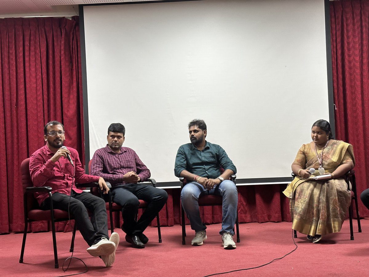 jana_selvaraj's tweet photo. 🎉 Had a overwhelmed and memorable one❤️ at the 𝐈𝐧𝐝𝐮𝐬𝐭𝐫𝐲 𝐀𝐜𝐚𝐝𝐞𝐦𝐢𝐚 𝐂𝐨𝐧𝐜𝐥𝐚𝐯𝐞 2023 𝐨𝐧 𝐃𝐚𝐭𝐚 𝐒𝐜𝐢𝐞𝐧𝐜𝐞 🚀 ✨ organized by Loyola-ICAM College of Engineering and Technology and session is full house with young minds.
#LICET #ICAM #GenerativeAI https://t.co/aQJfUKHYoo