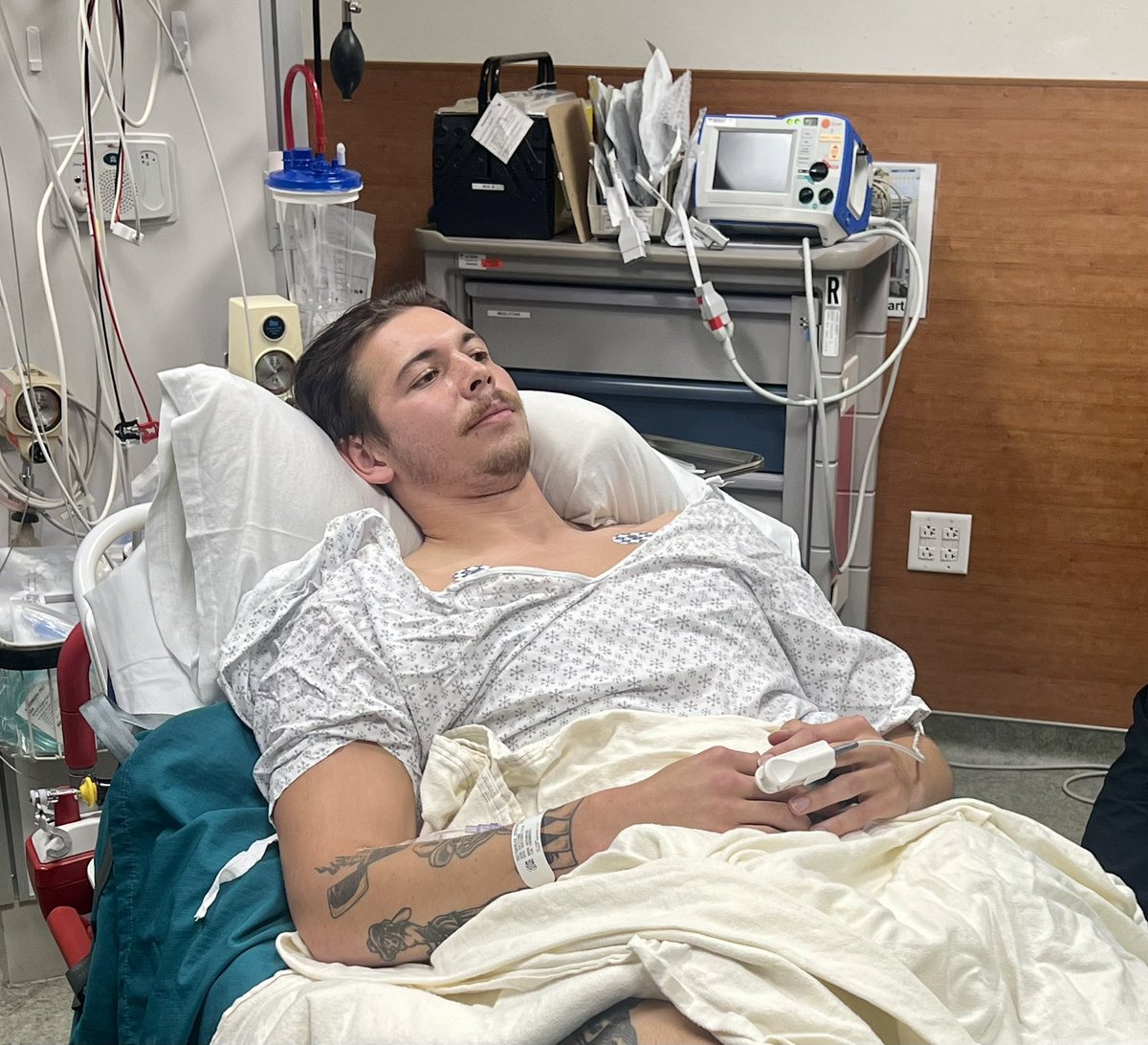CoachP_TBD's tweet photo. Taking our boy back for surgery. He’s in great spirits but can always use some prayers for him and the people performing the surgery 🙏🏻 @SKotsy17 @BobbyDodd7 #AggiesAllTheWay https://t.co/spiGIVHYbV