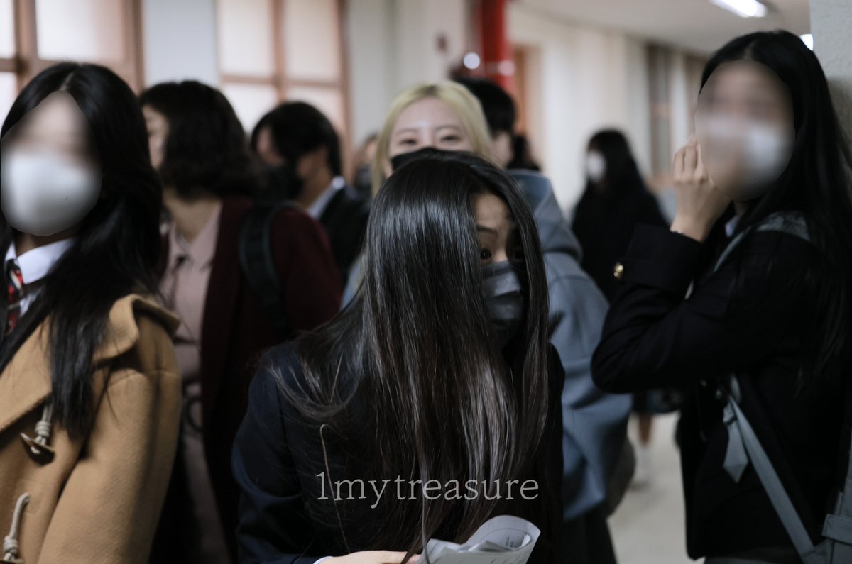 230302

#BABYMONSTER #베이비몬스터
#AHYEON #아현 #한림예고