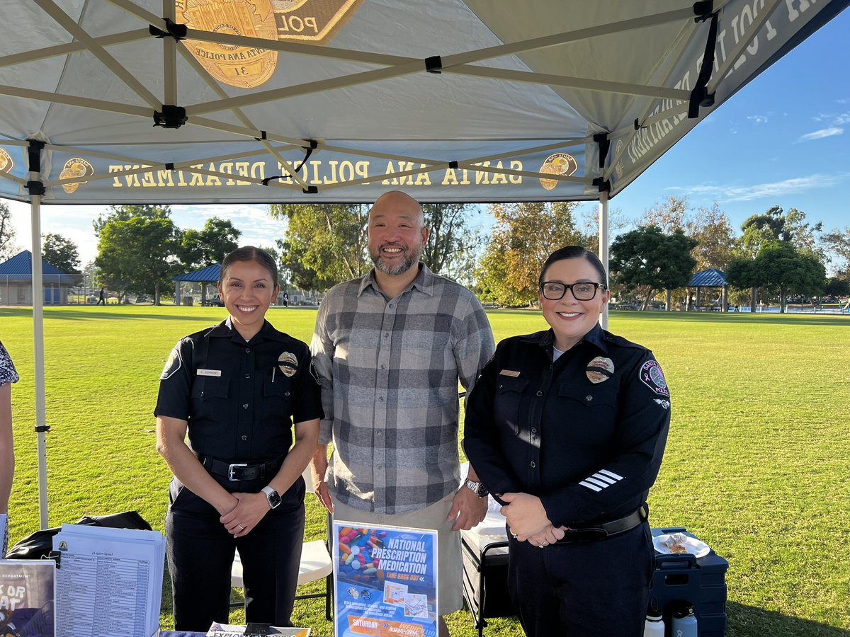 AAPIUNITED's tweet image. Taking part of the Mid Autumn Festival in Santa Ana today, a community-based event that had thousands in attendance,  benefiting the community with music, food, and resource booths with over 20 vendors! So great to work with the other non-profits in helping the community 🙏🏼