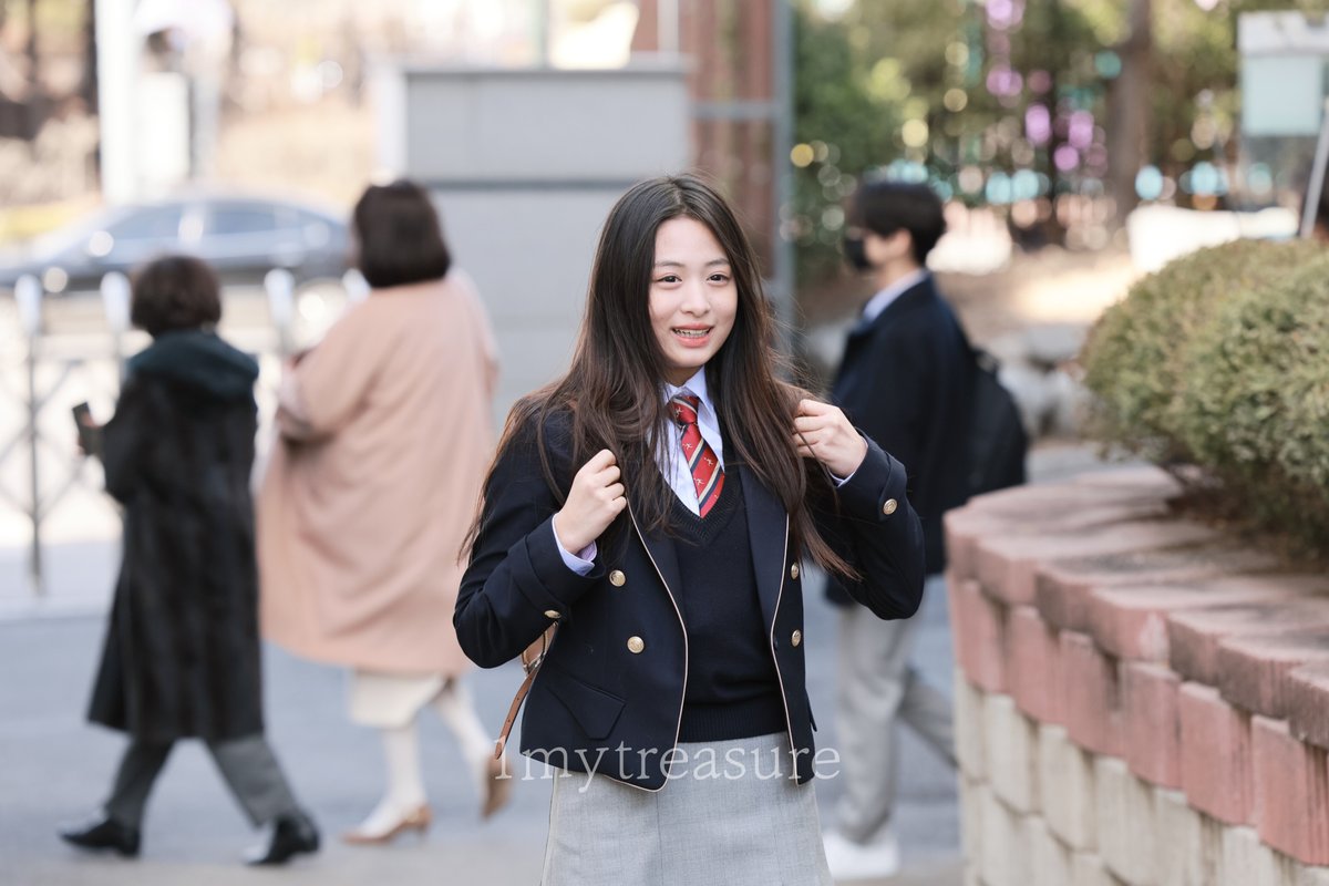 230302 귀여웡🤏💕

#BABYMONSTER #베이비몬스터
#AHYEON #아현 #한림예고
