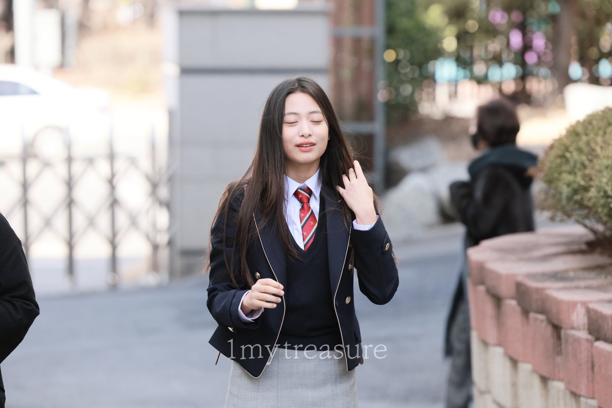 230302

#BABYMONSTER #베이비몬스터
#AHYEON #아현 #한림예고