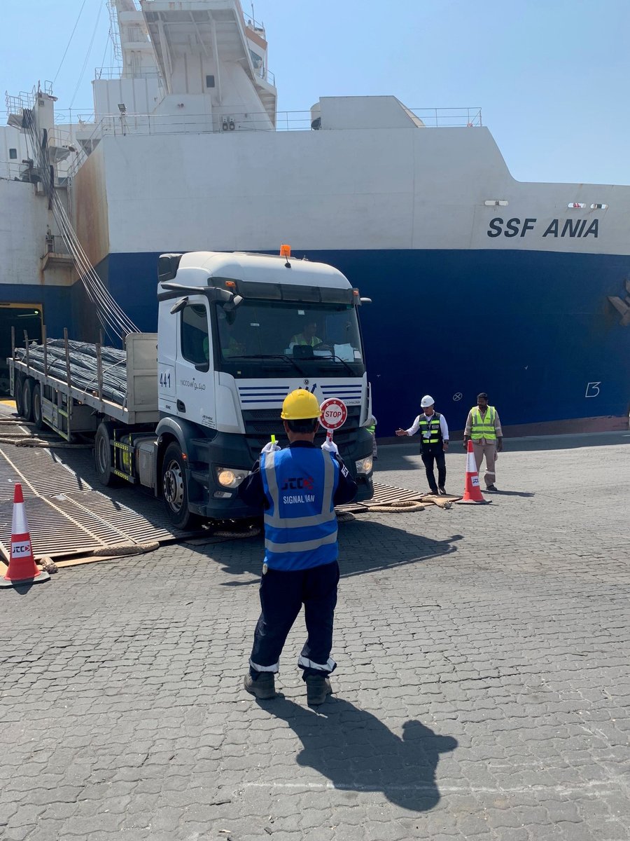 jtckwofficial's tweet photo. JTC was part of an important milestone, providing Stevedoring Services on the SSF ANIA; the shipping line’s first maiden voyage from Khalifa Port, UAE to Shuwaikh Port, Kuwait.
#jtckw #stevedoring #port #ports #portmanagement #portservices #portservice #shipping #kuwait https://t.co/NdaQGEVqvZ