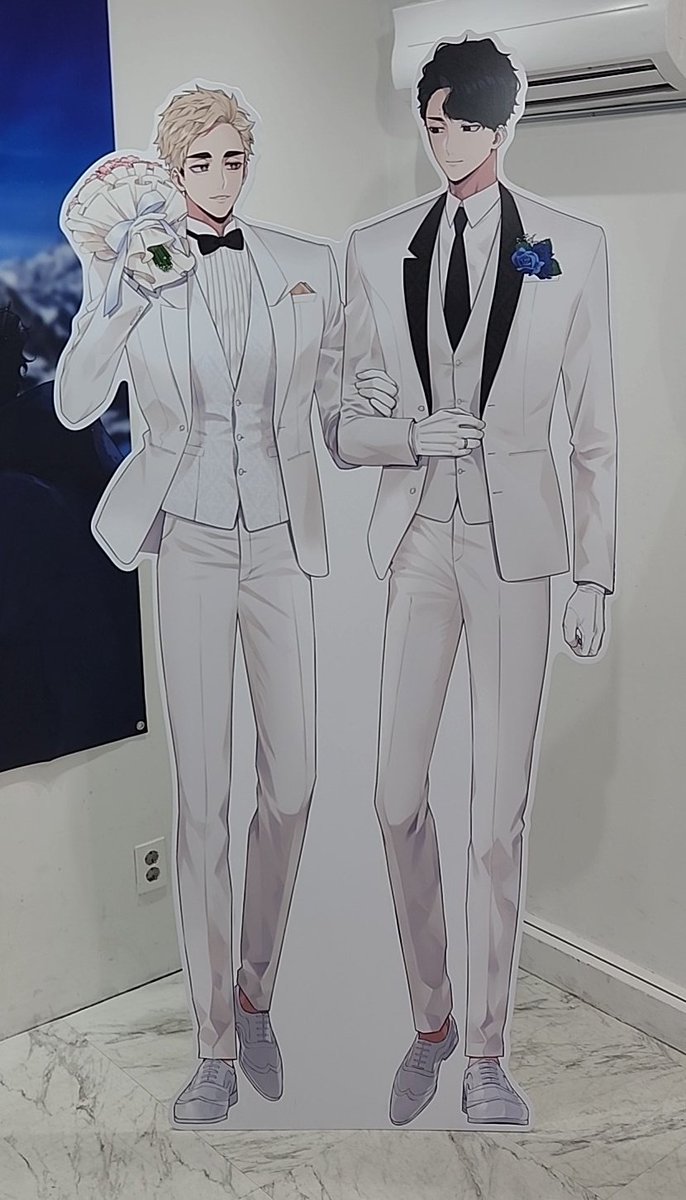 sakuacheu's tweet photo. 오늘 오후부터 비소식이 있어서 
사쿠사 아츠무 부부는 잠시 카페 안쪽으로 자리를 옮겼습니다.

찾아주시는 하객 여러분께서는 참고 부탁드립니다. https://t.co/qDFn6KguDX