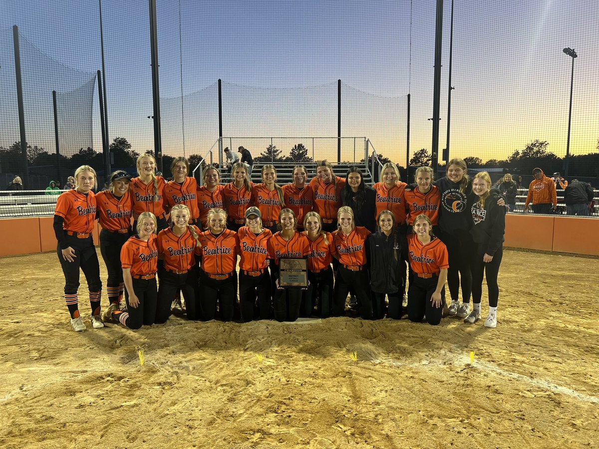 We are headed to State!  Honored to be a part of this team!  We battled, never gave up and played for each other!  Can’t wait to keep it rolling!  1st game Wednesday @ 2 cst.  <a href="/ejonesrockchalk/">Eric Jones - Select Fastpitch</a> <a href="/jchester_12/">Jason</a> <a href="/StefiePaul/">Stephanie Mike</a> <a href="/BUMoore/">Glenn Moore</a>