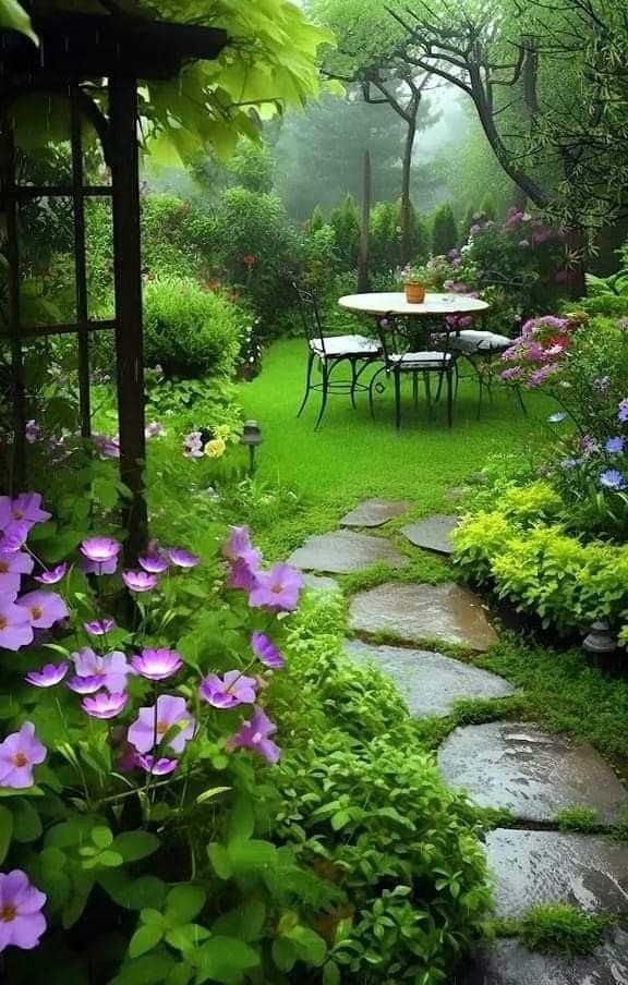 Anes101441292's tweet photo. Good morning my friends happy☕️🙋‍♂️ Sunday 🌺🌼🌻💜 https://t.co/TLGjVFBxXL