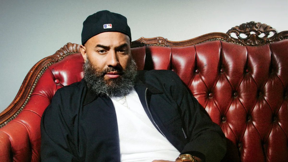 MUSICANDBUILDS's tweet photo. Let’s be fair mainstream rap music
Is full of niggas in their 30s and 40s
Acting like they love 22 year old based
rap music lol

Scared to call shit wack etc
Because they don’t want to be the
“Old guy” that they really are
Or scared of the rappers getting mad

Joe Budden just not afraid to be honest