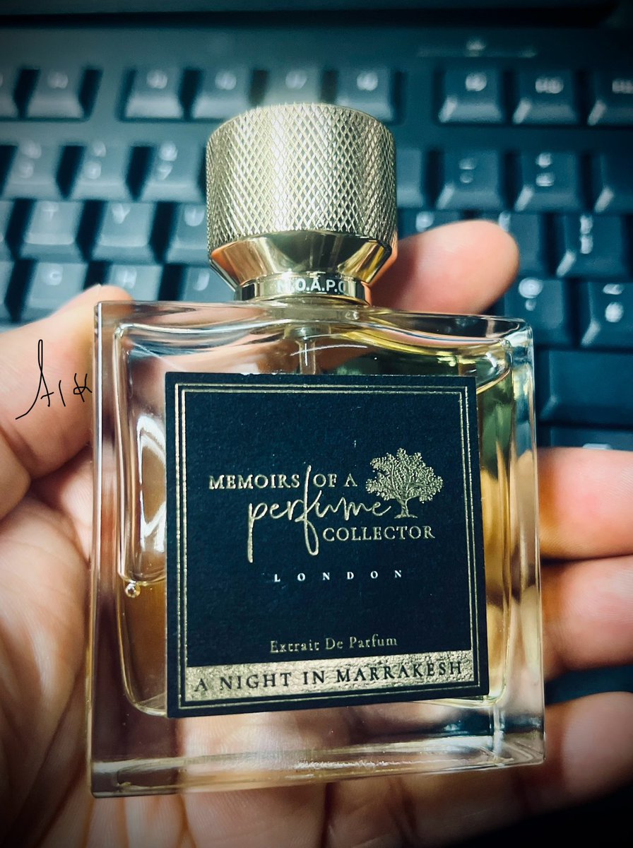 aikjones's tweet photo. #SOTN #fragrance #FragHead #Perfume #nicheperfumes #perfumeaddict #scentoftheday #perfumes #perfumecollection #MOAPC
Early need for some Complexity..
Happy Sunday folks. https://t.co/K6JEWmPdIc