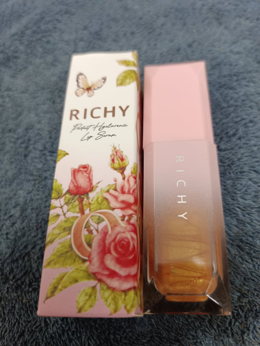 ได้รับลิปRichyแล้ว สั่งวันที่6วันที่8ได้รับแล้ว จัดส่งไวมากค่ะ ลองทาแล้วกลิ่นหอมหวานเหมือนเจ้าของแบรนด์เลย ลิปปรับสีตามอุณหภูมิของแต่ละคน สีสวยถูกใจมากดีงามมากจริงๆ #ลิปริชชี่ #ริชชี่อรเณศ #ก็อตอิทธิพัทธ์ #ก็อตริชชี่