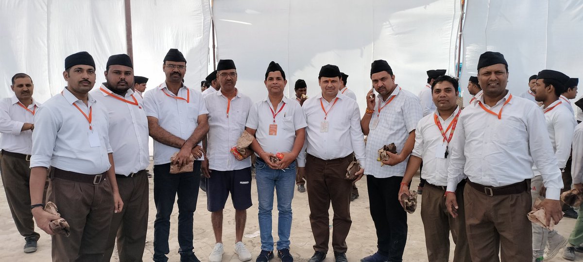 आज  RSS ब्रह्मपुरी जिले के विशाल एकत्रीकरण कार्यक्रम ' जिला संगम ' मे शामिल होने का शोभाग्य 
<a href="/BJP4Delhi/">BJP Delhi</a>
@mnojtiwriji
<a href="/poonambjpNE/">PoonamChauhan जिलाअध्यक्ष (2023-2025)</a> <a href="/AjayMahawarBJP/">Ajay Mahawar</a>
@preetyguptaji