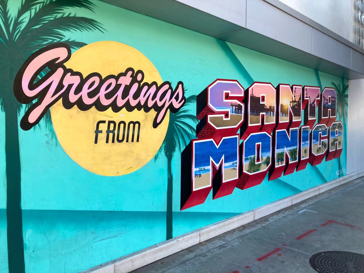 chr1stopherleo's tweet photo. A final flurry of sightseeing selfies on the Californian coast incl our spiritual home at both Muscle Beaches!💪 🏖 😎☀️
We even happened upon a wee home from home chippy! 🍟
#SantaMonica #Route66 #MuscleBeach #VeniceBeach #Venice #TheWeeChippy #CaliforniaDreaming #GoldenYear https://t.co/n4zMvKMcHK