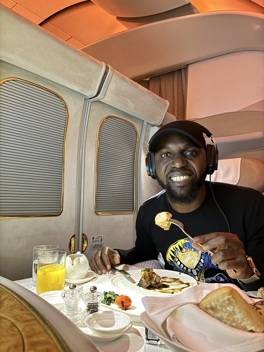 Larry Madowo tweet media