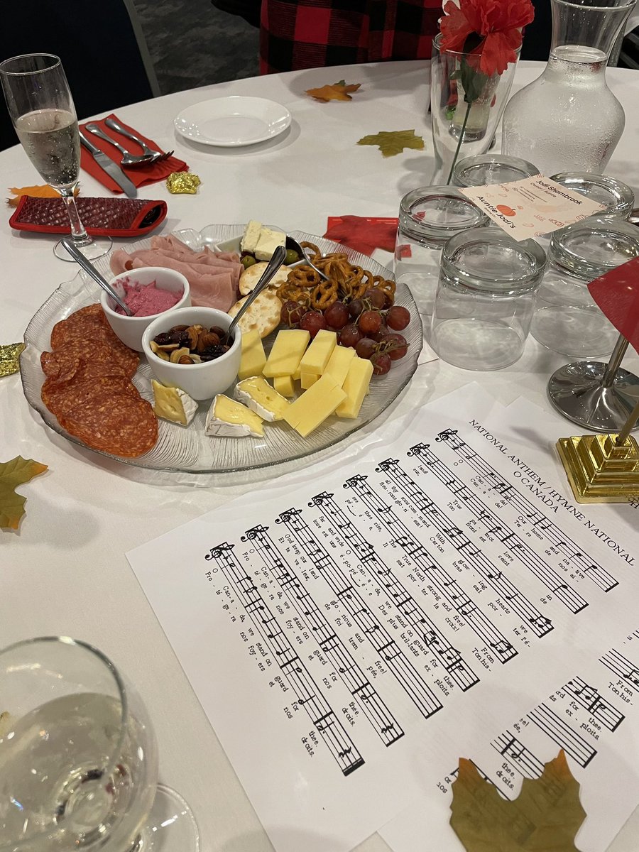 1marialo's tweet photo. Yesterday I joined @CanadianClubNZ for a Canadian #Thanksgiving dinner! What a  great evening with music, photo-booth, and competition for the best dessert and ugliest sweater! 

Happy Thanksgiving to Canadians in #Canada or abroad! https://t.co/LZDVN4gRWZ
