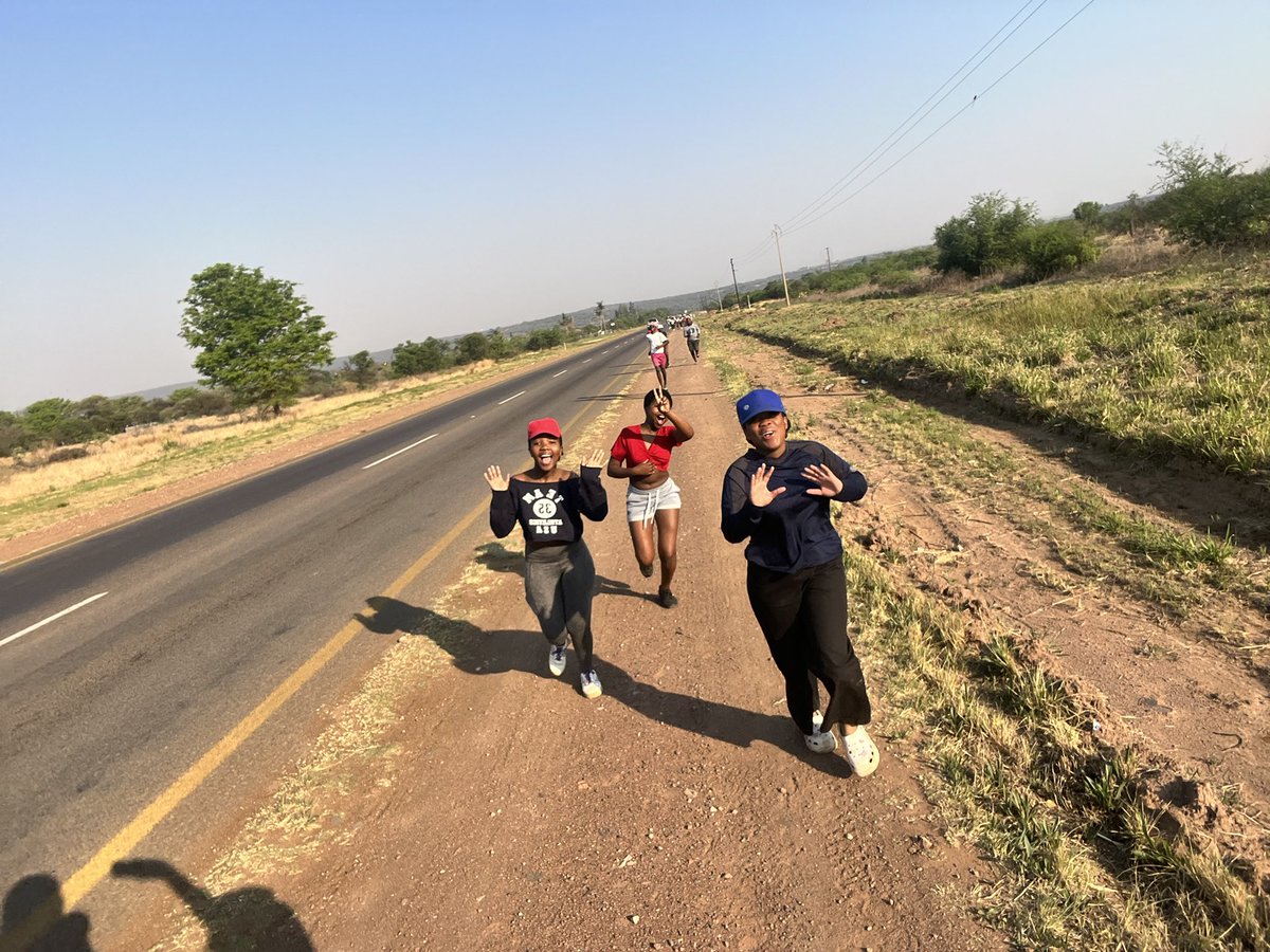 BukhoBami's tweet photo. Early morning jog 🏃🏾‍♀️ 

#BukhoCamp2023 https://t.co/fAhOn8nLVx