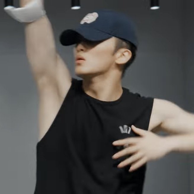 danmenuliss's tweet photo. Markhyuck 🔞 one tweet au - jenguk 

Cw : boypussy, step brother, local frontal words, non baku

Cara Mk menghabiskan waktunya saat cidera akibat basketnya dengan adik angkat tercintanya. https://t.co/XCTaXaiaEd