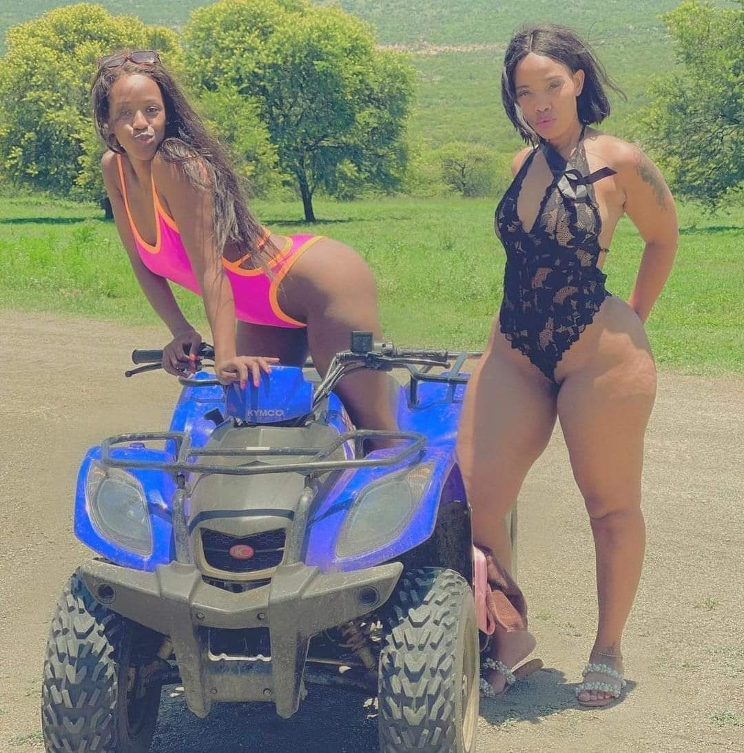 SavageMaveriick's tweet photo. A woman that doesn't know the difference between a Bikini &amp; a Lingerie... 🚩🚩🚩🚩🚩 https://t.co/KuWql3J3Uh