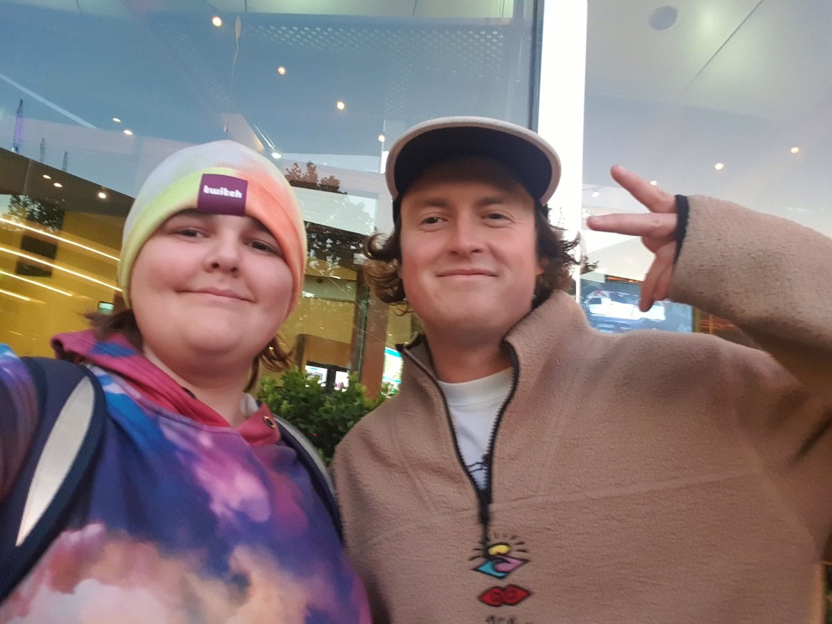 james_is_an_egg tweet media