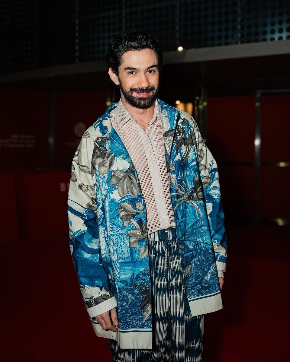 gowri_gal's tweet photo. #RezaRahadian ๐ฆธ๐ป@busanfilmfest ๐ฐ๐ท
#IndonCTrack ๐ฎ๐ฉ https://t.co/fKI0QyFcpy