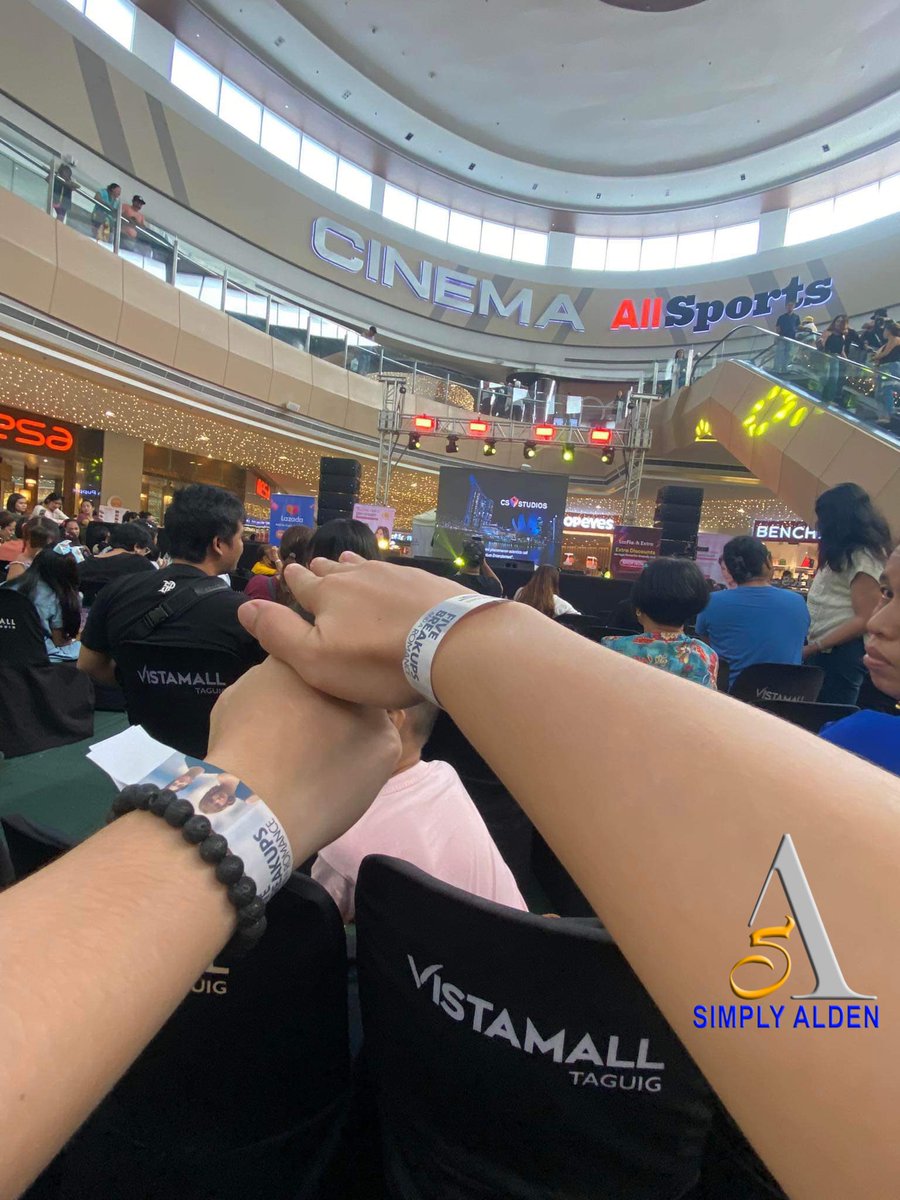 Maaga pa pero ready na Simply Alden fam na makita muli si <a href="/aldenrichards02/">Alden Richards</a> sa VistaMall Taguig!

<a href="/myriad_corp/">MYRIAD Corporation</a> 
#5BAARinTaguig 
#ALDENRichards  
ALDENxTaguig 5BAARinvasion