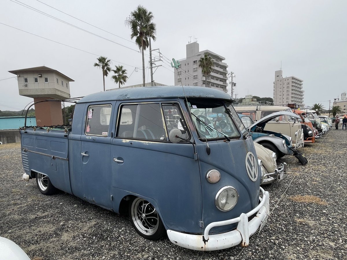 Tochan_VW's tweet image. 知多バグ行ってきた♪
スタッフの皆様お疲れ様でした

ホイール交換して初のイベントでした
扁平50だとタイヤハウスに当たらないので精神衛生上良いですね🙆
#vwtype2 #空冷VW #ワーゲンバス #タイプ2