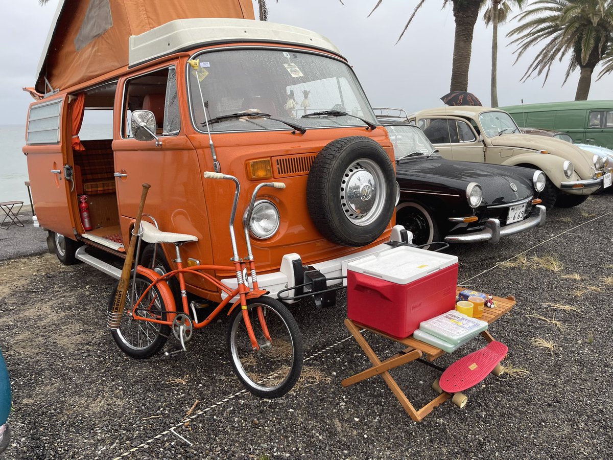 Tochan_VW's tweet image. 知多バグ行ってきた♪
スタッフの皆様お疲れ様でした

ホイール交換して初のイベントでした
扁平50だとタイヤハウスに当たらないので精神衛生上良いですね🙆
#vwtype2 #空冷VW #ワーゲンバス #タイプ2