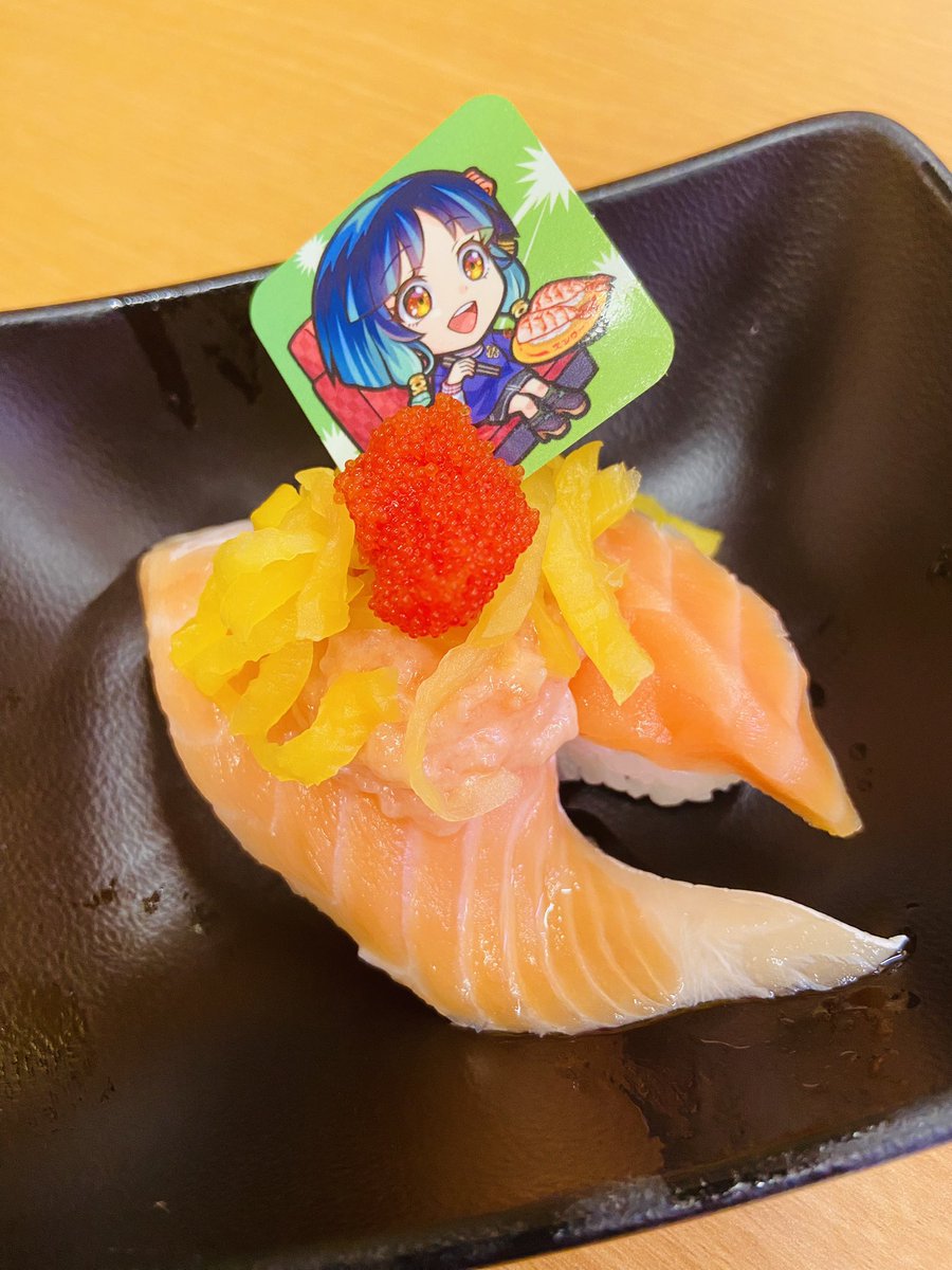 yujun1913's tweet photo. よしっ！Sランクでたっ❣️
スシローがモンストとコラボしてるからってので、次男くんと来てる🍣

カードの抽選ハズレたやん😭
#モンストとスシローぜ https://t.co/k7hokRehLF