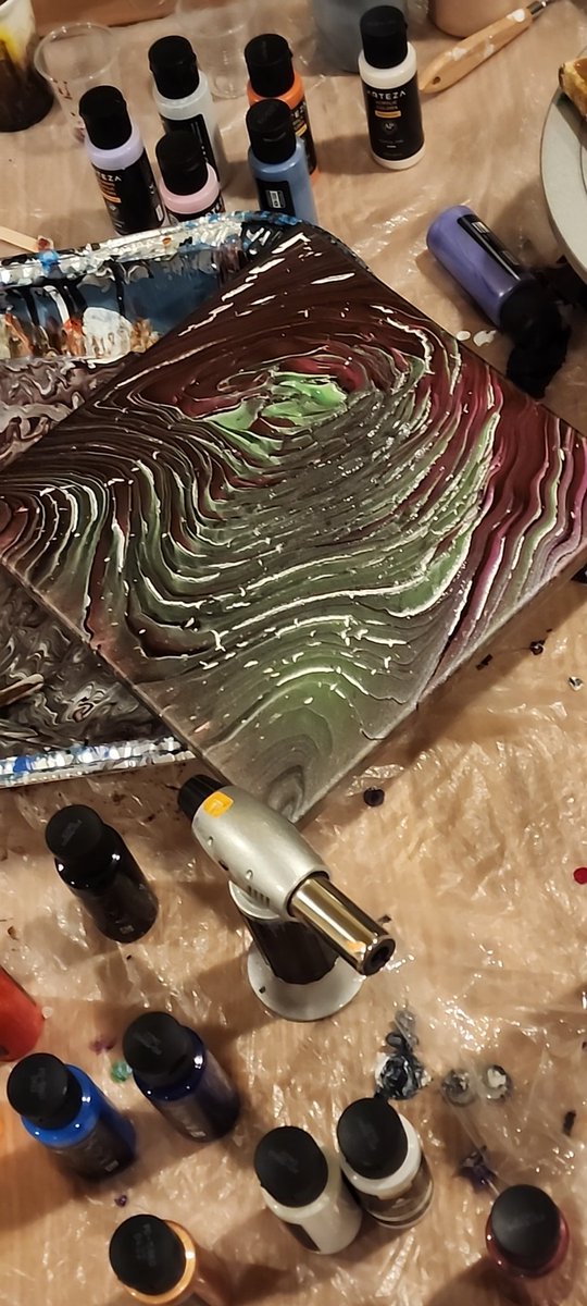SkizzyPours's tweet photo. Sooooo...... I tried something and eneded up ruining tonight's painting. Waaaaaay too much heat in too short a period of time. 

Lessons learned. https://t.co/FgWlgClNb5