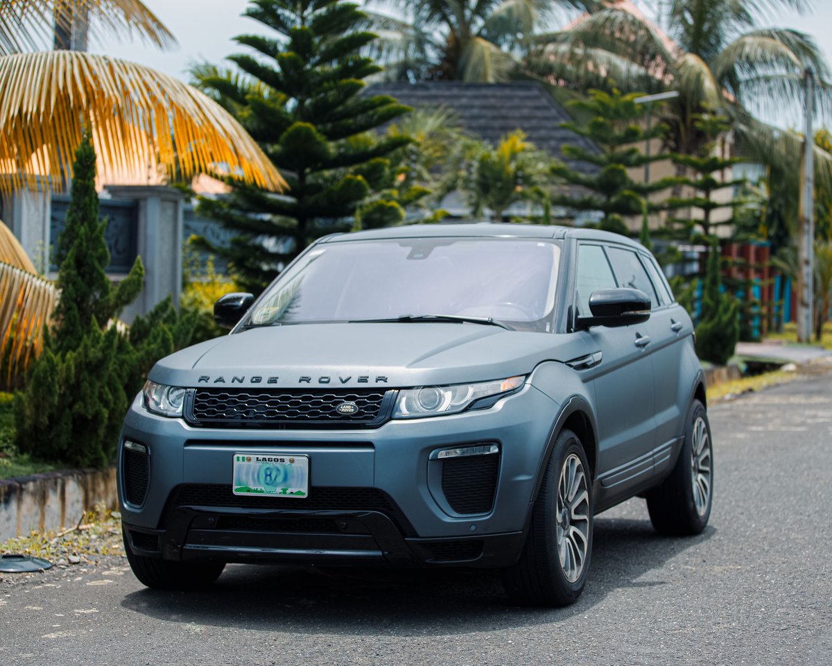 artofofiare's tweet photo. It's my birthday today. 🎂

I wrote a long epistle on Instagram, but I can't write that here. What I'll say is THANK YOU GRAPHIC DESIGN for this car. 

This is my personal birthday gift. https://t.co/YpUVUnMrow