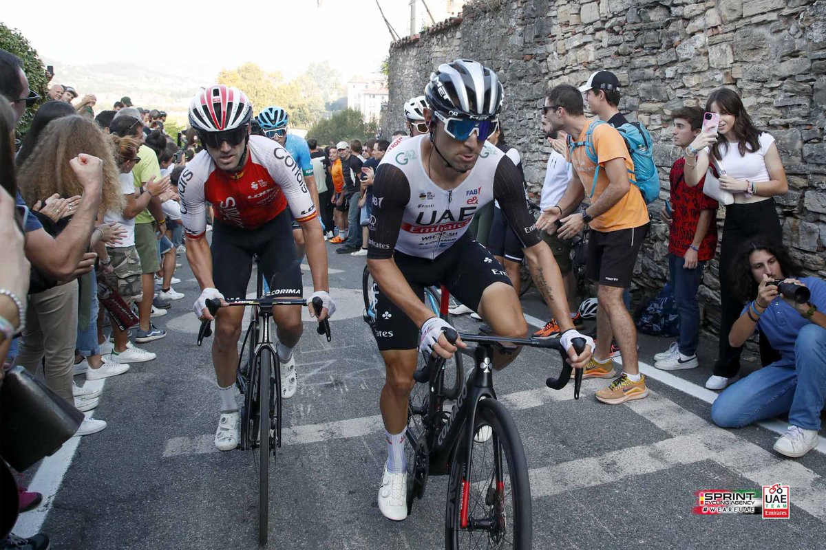 Grandissima giornata ieri! Per il terzo anno consecutivo Il Lombardia è nostro! Fantastico Tadej e complimenti a tutti noi per il favoloso lavoro!! Buona domenica a tutti!! @TeamEmiratesUAE