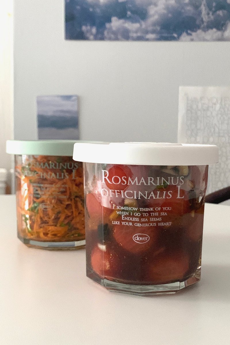 beholdvoid's tweet photo. 클소클에서 보내주신 rosemary glass &amp; stainless plate

담주 이사하면 새 집에서 쓰려고했는데 미쉘이 예쁘다며 개봉하자마자 열심히 사용중🍀🖤🍀🖤 https://t.co/W03ojpsffC