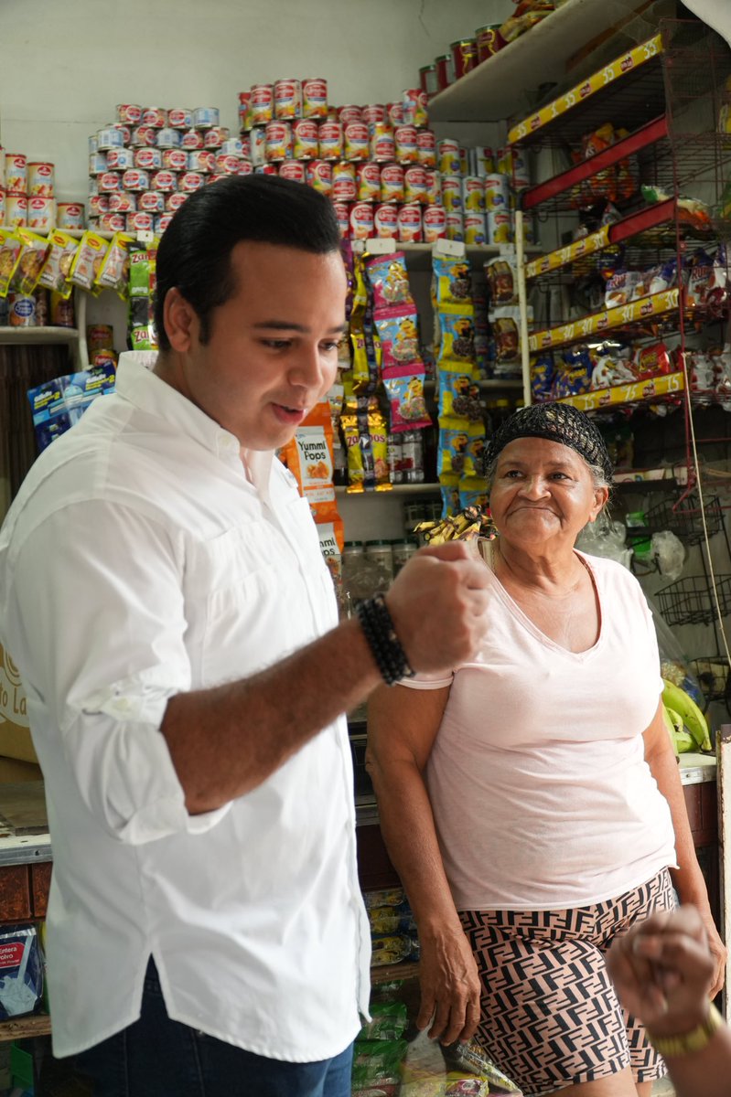 JimenezJeremy's tweet photo. La constancia en la vida y en la política, es la que gana la partida. Seguiremos trabajando día y noche hasta lograr construir una #HistoriaNuevayMejor @LeonelFernandez @OmarLFernandez #OmarSenador #JeremyDiputado https://t.co/1zh6DIHusp
